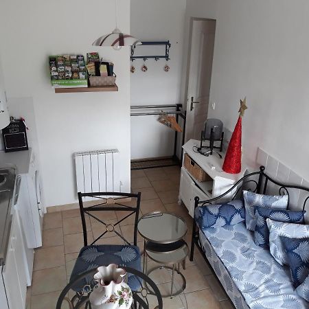 Chambres D'Hotes Elvire Et Laurent Barbey Sainte Marie du Mont Bagian luar foto