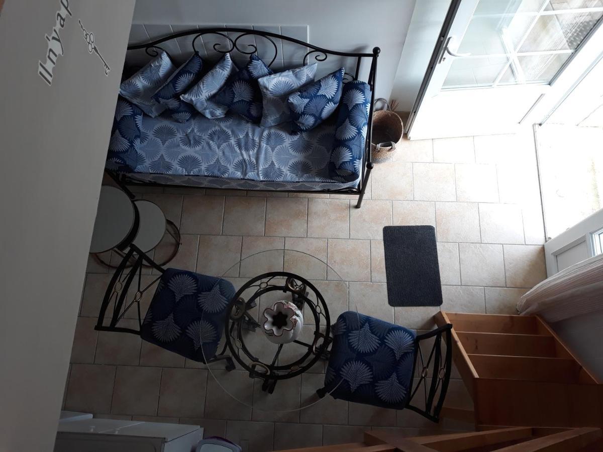 Chambres D'Hotes Elvire Et Laurent Barbey Sainte Marie du Mont Bagian luar foto