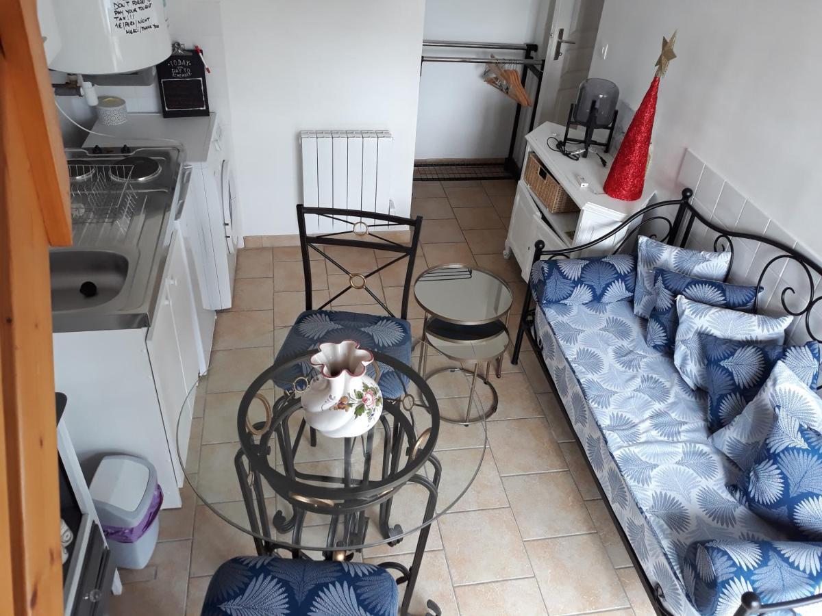 Chambres D'Hotes Elvire Et Laurent Barbey Sainte Marie du Mont Bagian luar foto