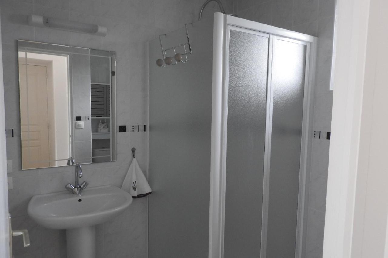 Chambres D'Hotes Elvire Et Laurent Barbey Sainte Marie du Mont Bagian luar foto